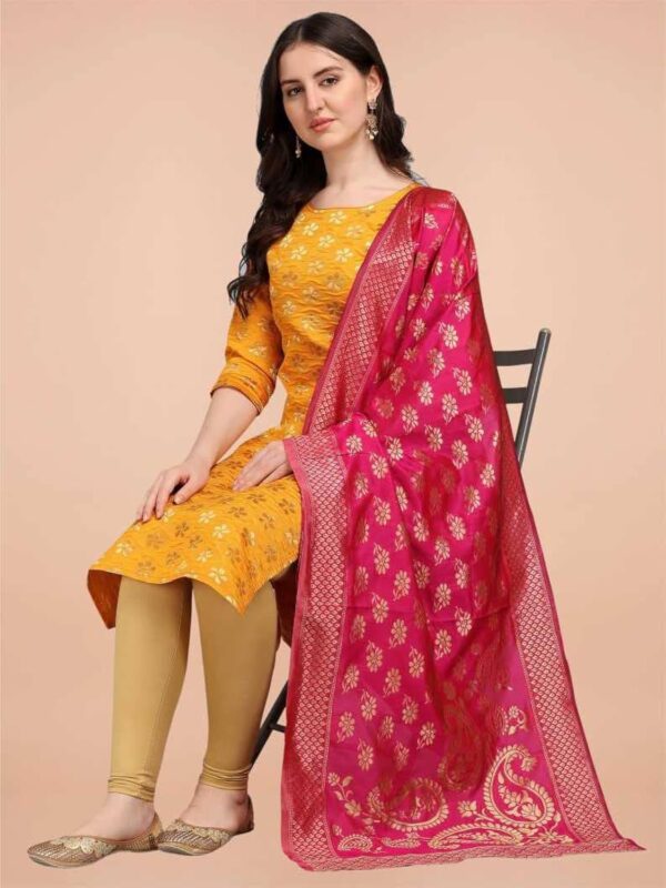 VredeVogel Women's Cotton Kurta With Dupatta - Image 4